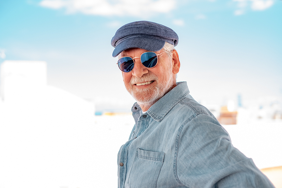 The Benefits of Dentures for a Complete Smile Makeover